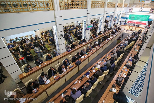 دومین روز نشست اندیشمندان و استادان درس انقلاب اسلامی