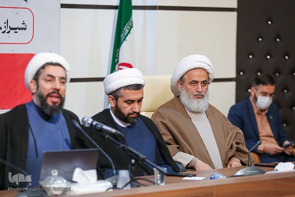 دومین روز نشست اندیشمندان و استادان درس انقلاب اسلامی