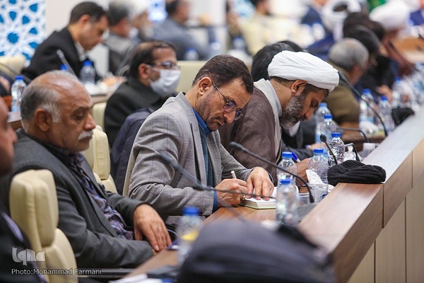 دومین روز نشست اندیشمندان و استادان درس انقلاب اسلامی