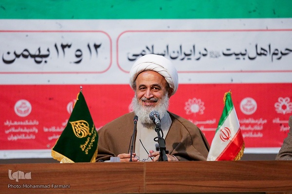 دومین روز نشست اندیشمندان و استادان درس انقلاب اسلامی