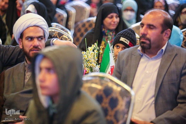 «میهمانی لاله‌ها» در حرم شاهچراغ (ع)‎‎