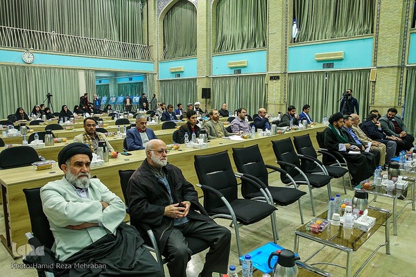 اختتامیه نشست تخصصی استادان، قاریان و حافظان ممتاز قرآن