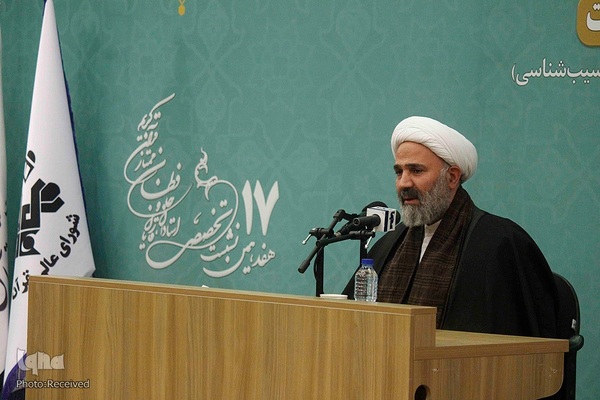 اختتامیه نشست تخصصی استادان، قاریان و حافظان ممتاز قرآن