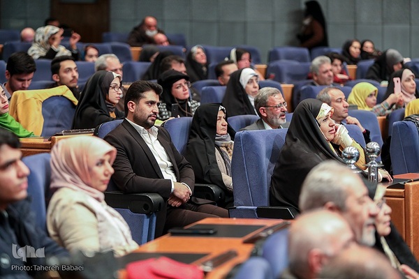 اختتامیه هفدهمین دوره جشنواره بین‌المللی شعر فجر