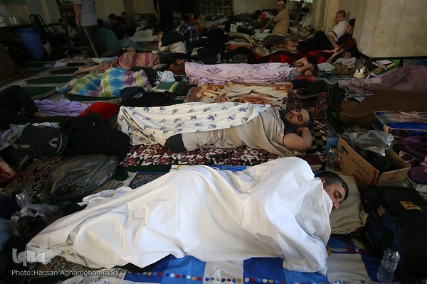 اولین روز مراسم معنوی «اعتکاف» در مسجد جامع آستان مقدس حضرت عبدالعطیم حسنی (ع) در شهر ری