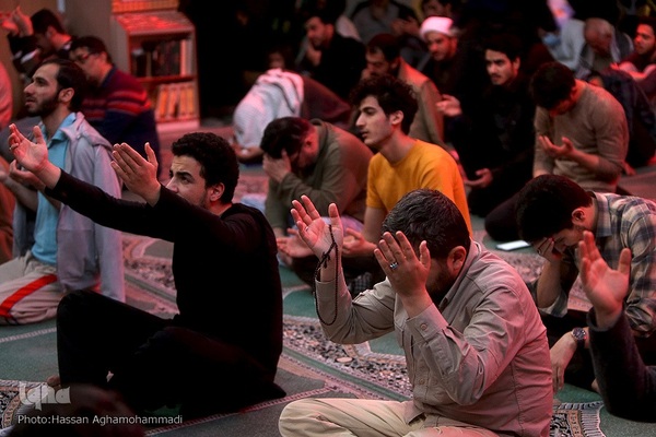 مراسم دعای ام داوود در دانشگاه‌های تهران و امیرکبیر