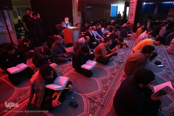 مراسم دعای ام داوود در دانشگاه‌های تهران و امیرکبیر