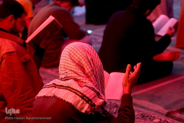 مراسم دعای ام داوود در دانشگاه‌های تهران و امیرکبیر