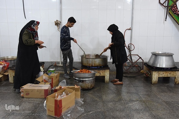 قرائت دعای ام داود در سومین روز مراسم معنوی اعتکاف