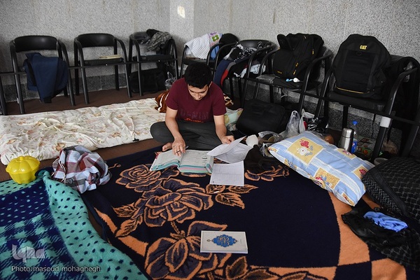 قرائت دعای ام داود در سومین روز مراسم معنوی اعتکاف