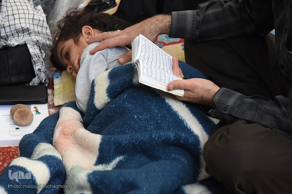 قرائت دعای ام داود در سومین روز مراسم معنوی اعتکاف