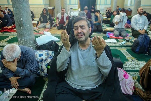 برگزاری مراسم «اعمال ام داوود» در آستان حضرت عبدالعظیم (س)