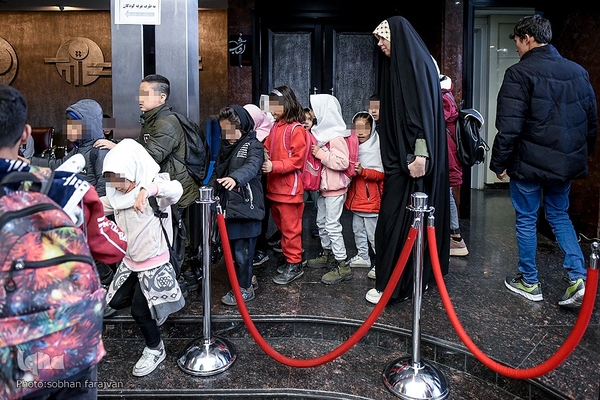 اکران انیمیشن «بچه زرنگ» برای کودکان کار