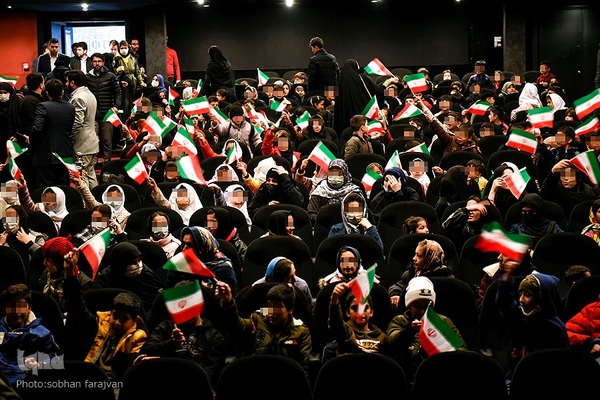 اکران انیمیشن «بچه زرنگ» برای کودکان کار