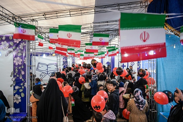 اکران انیمیشن «بچه زرنگ» برای کودکان کار