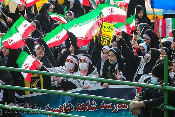 جشن پیروزی انقلاب اسلامی در میدان آزادی