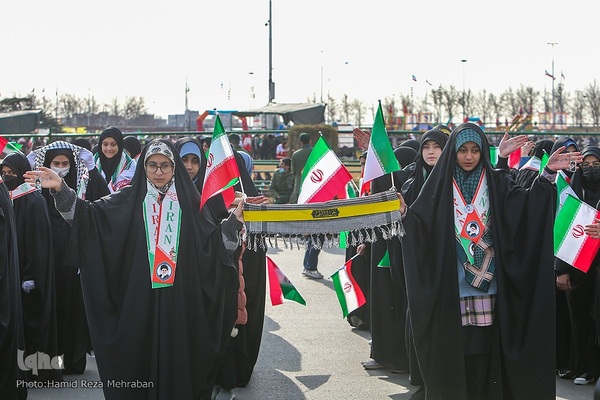 جشن پیروزی انقلاب اسلامی در میدان آزادی