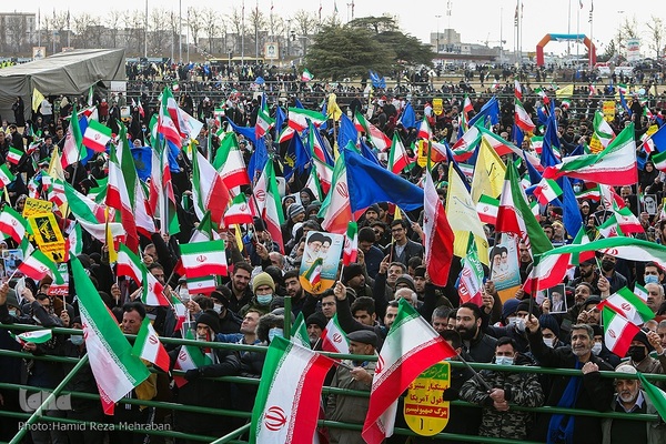 جشن پیروزی انقلاب اسلامی در میدان آزادی