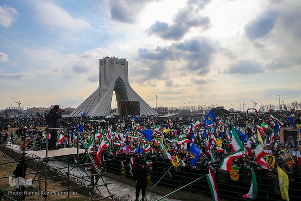 جشن پیروزی انقلاب اسلامی در میدان آزادی