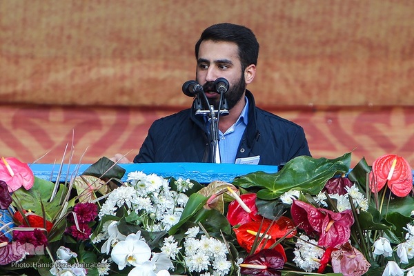 جشن پیروزی انقلاب اسلامی در میدان آزادی