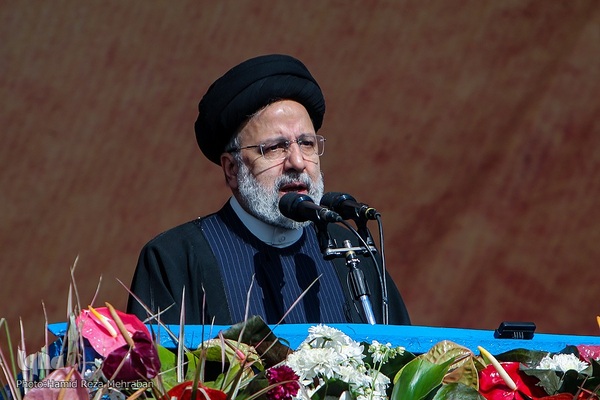 جشن پیروزی انقلاب اسلامی در میدان آزادی