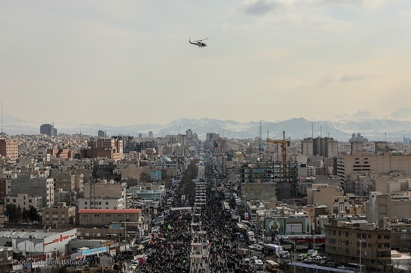 جشن پیروزی انقلاب اسلامی در میدان آزادی