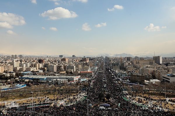 جشن پیروزی انقلاب اسلامی در میدان آزادی