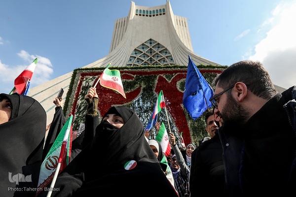 جشن پیروزی انقلاب اسلامی در میدان آزادی