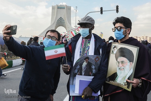 جشن پیروزی انقلاب اسلامی در میدان آزادی