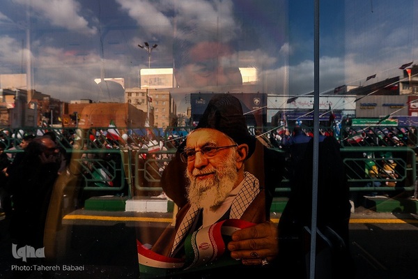 جشن پیروزی انقلاب اسلامی در میدان آزادی