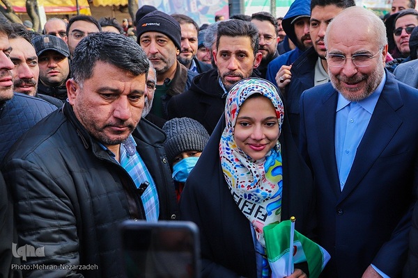 جشن پیروزی انقلاب اسلامی در تبریز / 1