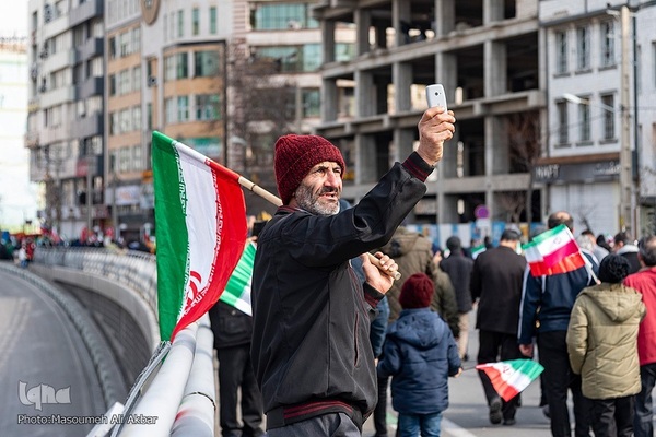 چهل‌و‌چهارمین جشن پیروزی انقلاب در کرج