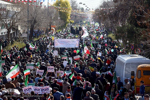 راهپیمایی یوم‌الله ۲۲ بهمن در شیراز