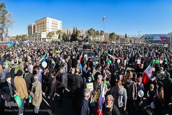 راهپیمایی یوم‌الله ۲۲ بهمن در شیراز