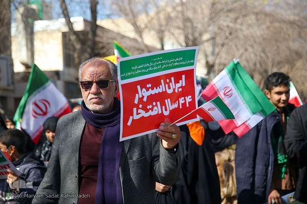 راهپیمایی یوم‌الله ۲۲ بهمن در شیراز