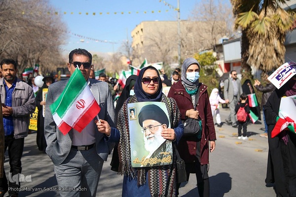 راهپیمایی یوم‌الله ۲۲ بهمن در شیراز