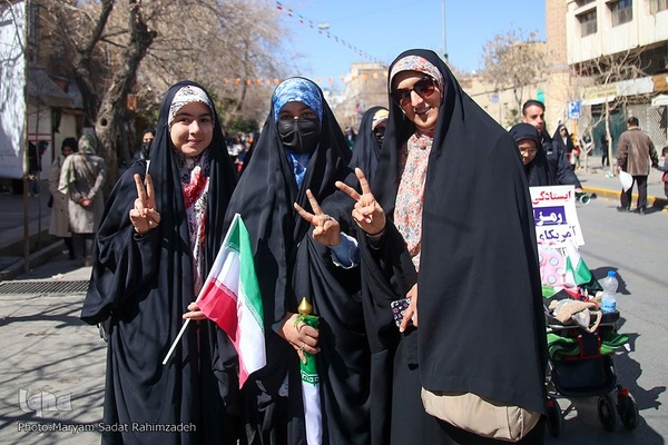 راهپیمایی یوم‌الله ۲۲ بهمن در شیراز