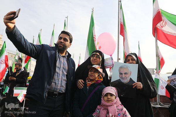 جشن پیروزی انقلاب اسلامی در تهران