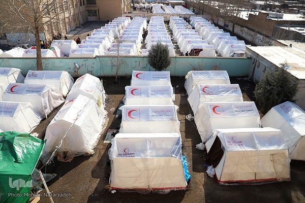 زندگی جاری است