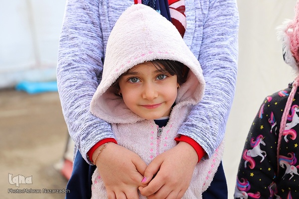 زندگی جاری است