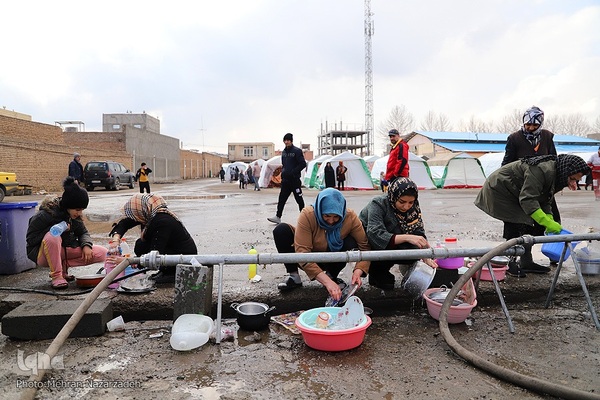 زندگی جاری است