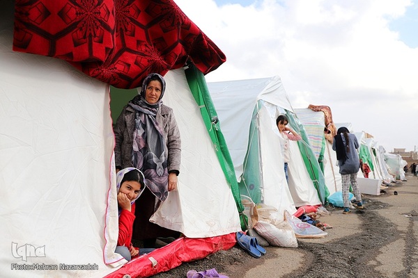 زندگی جاری است