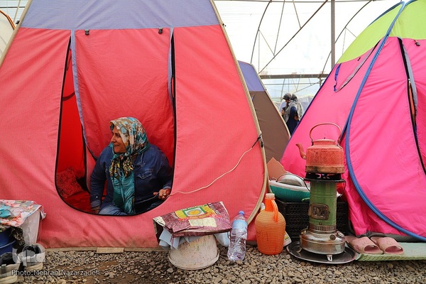 زندگی جاری است