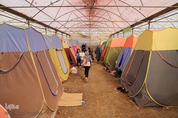 زندگی جاری است