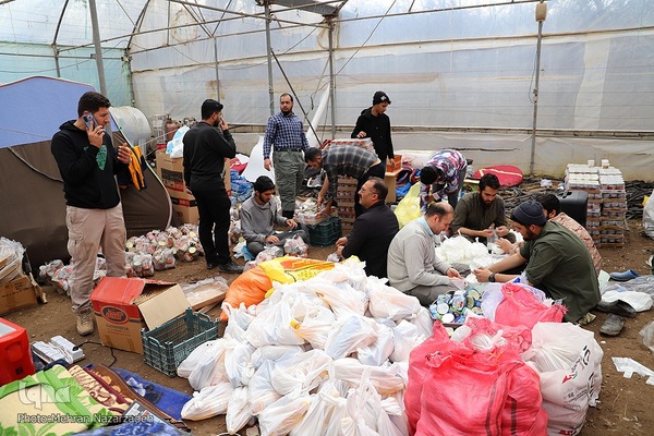 زندگی جاری است