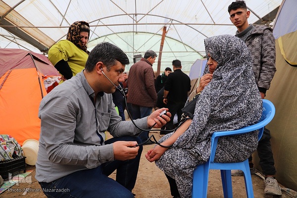 زندگی جاری است