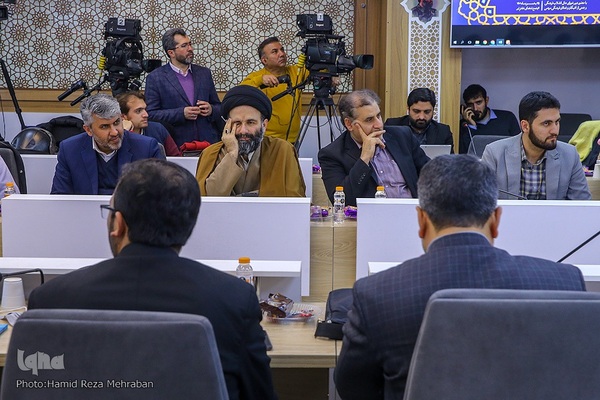 نشست هم‌اندیشی باز‌آرایی جبهه فرهنگی انقلاب اسلامی