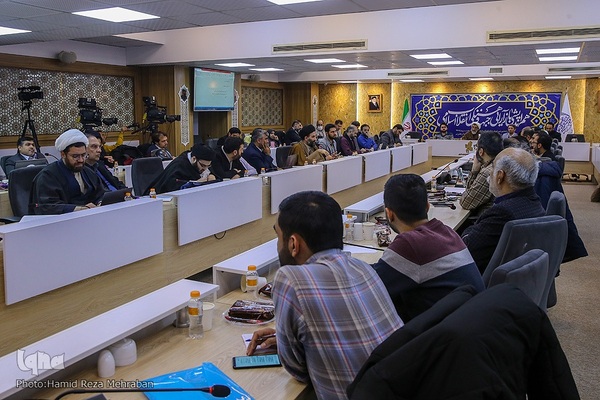 نشست هم‌اندیشی باز‌آرایی جبهه فرهنگی انقلاب اسلامی