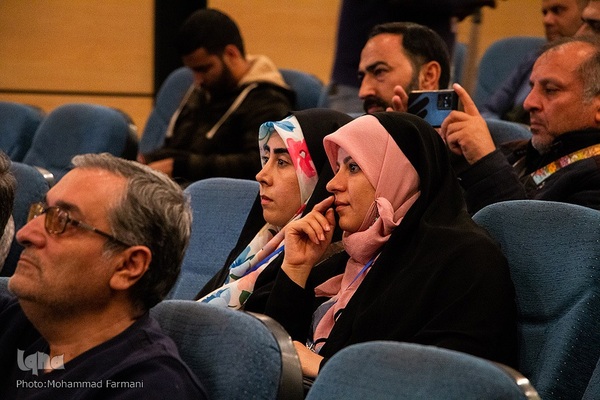 افتتاحیه نمایشگاه پنجمین جشنواره دو سالانه عکس نور