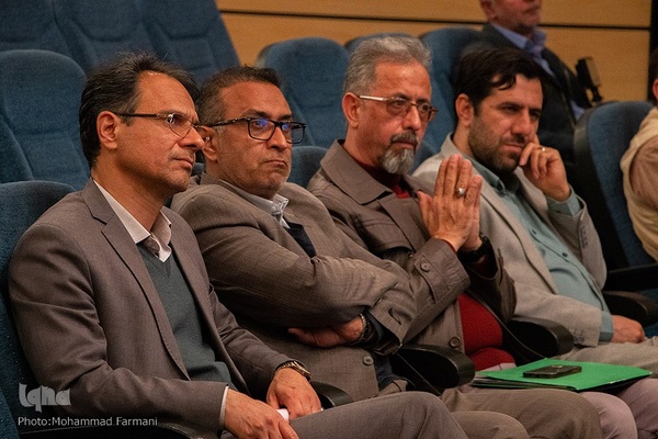 افتتاحیه نمایشگاه پنجمین جشنواره دو سالانه عکس نور